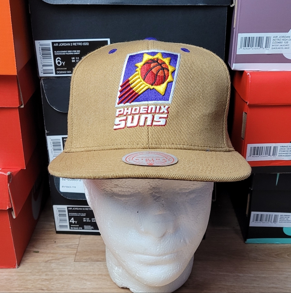 Vintage NBA Mitchell And Ness Phonix Suns Snapback Hat